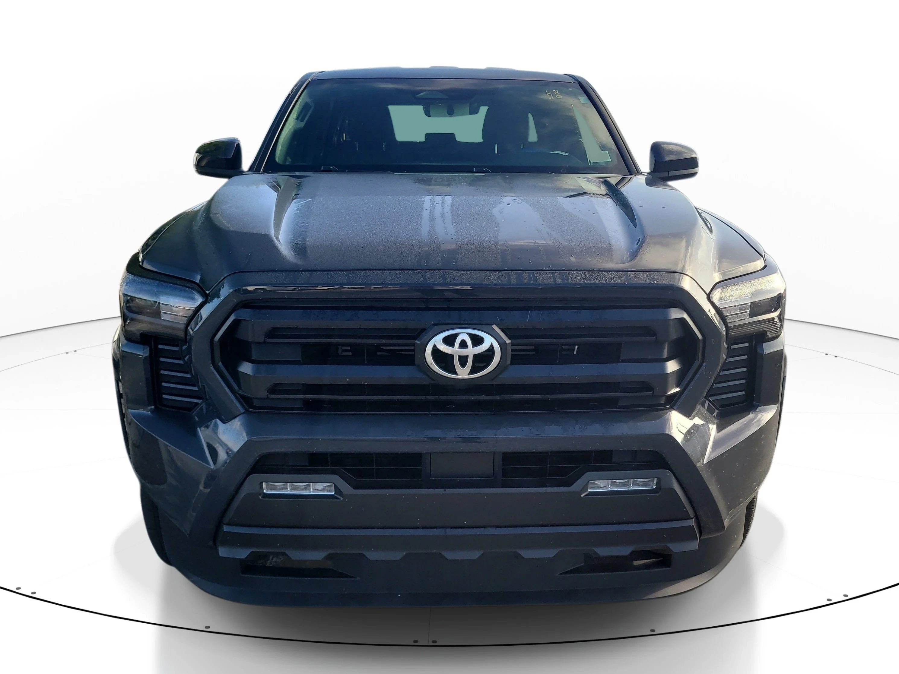 Used 2025  Toyota SR5 image 2