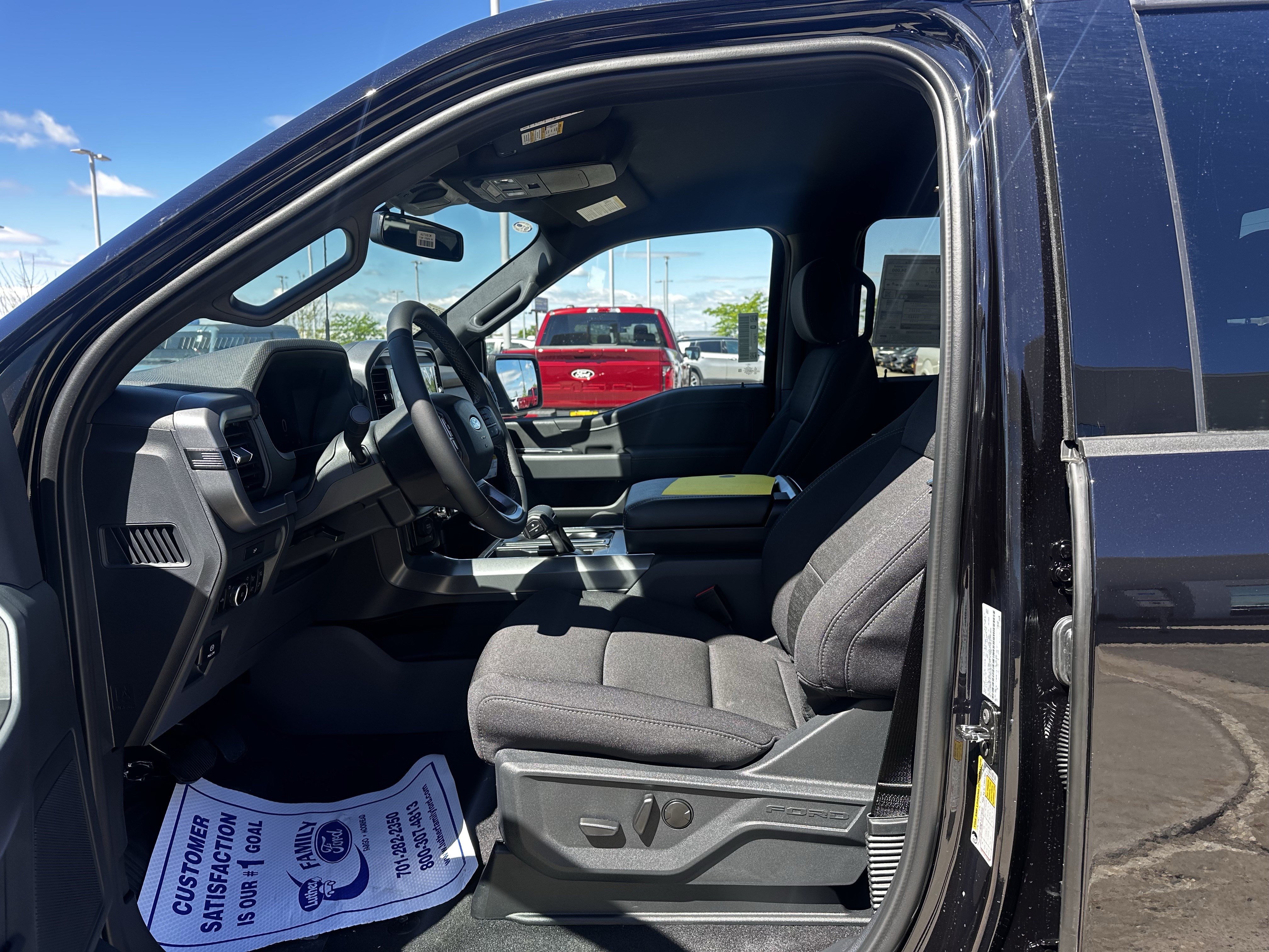 New 2026 Agate Black Metallic Ford XLT image 5