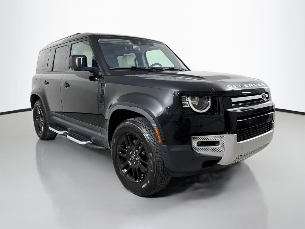 Used 2022 Black Land Rover S image 3