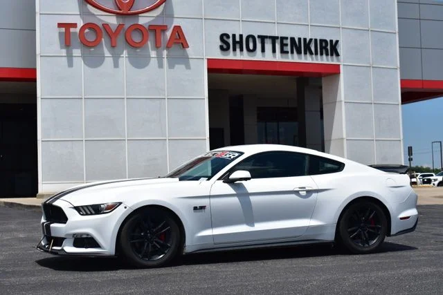 2017 Ford Mustang EcoBoost Premium