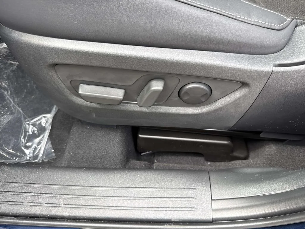 New 2026 Navy Blue Mica Mazda 2.5 S Preferred AWD image 28