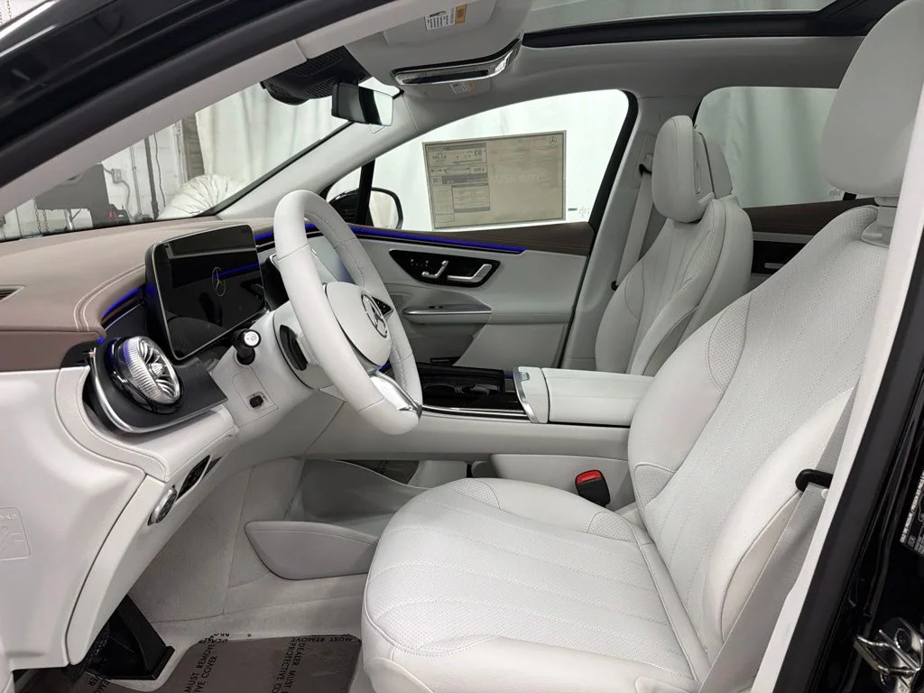 New 2027 Black Mercedes-Benz 320+ SUV image 12