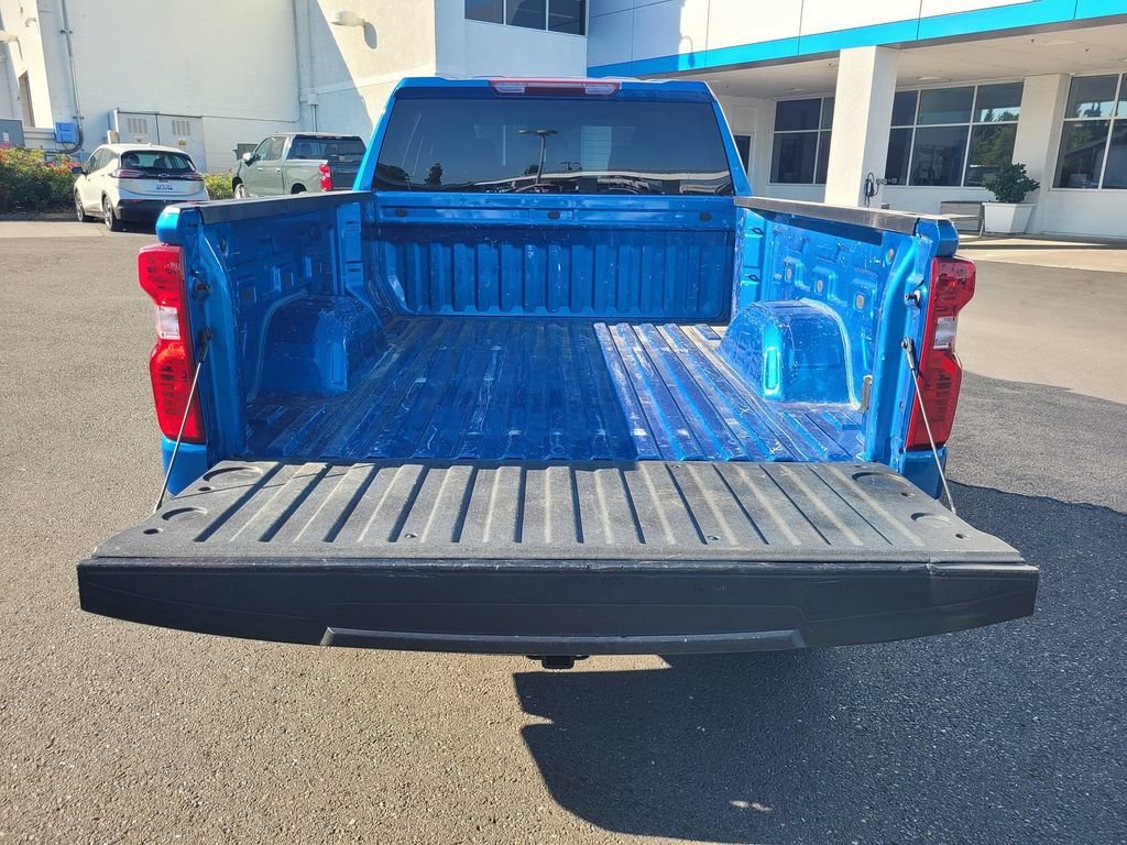 2023 Chevrolet Silverado 1500 Custom view 12