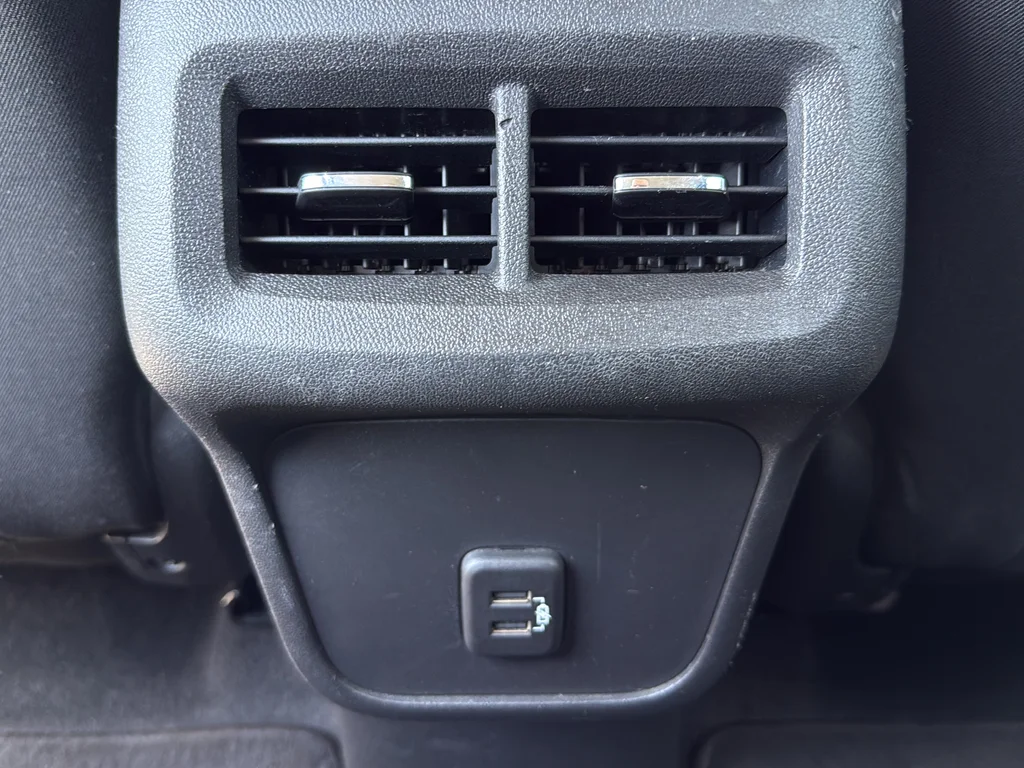 Used 2021 White Chevrolet LT image 17