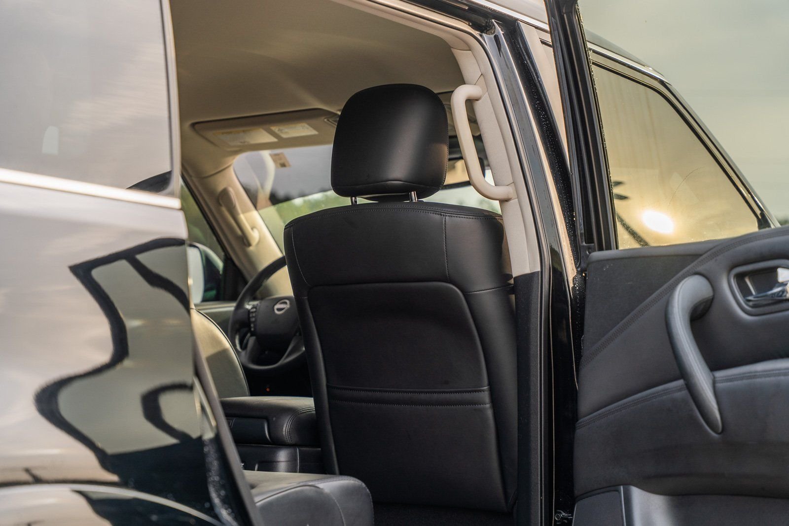 2023 Nissan Armada SV - Photo 14