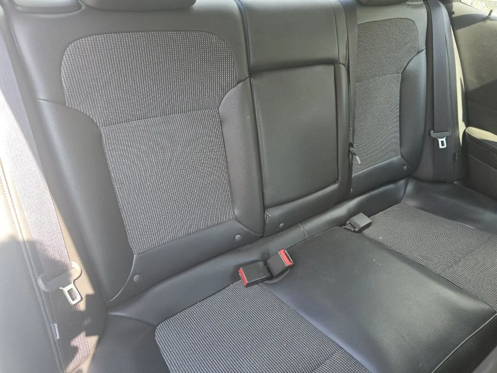 Used 2015 White Chevrolet LT image 16