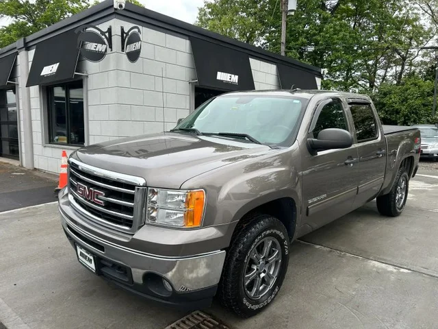 2013 GMC Sierra 4WD Crew Cab SLE SWB's photo