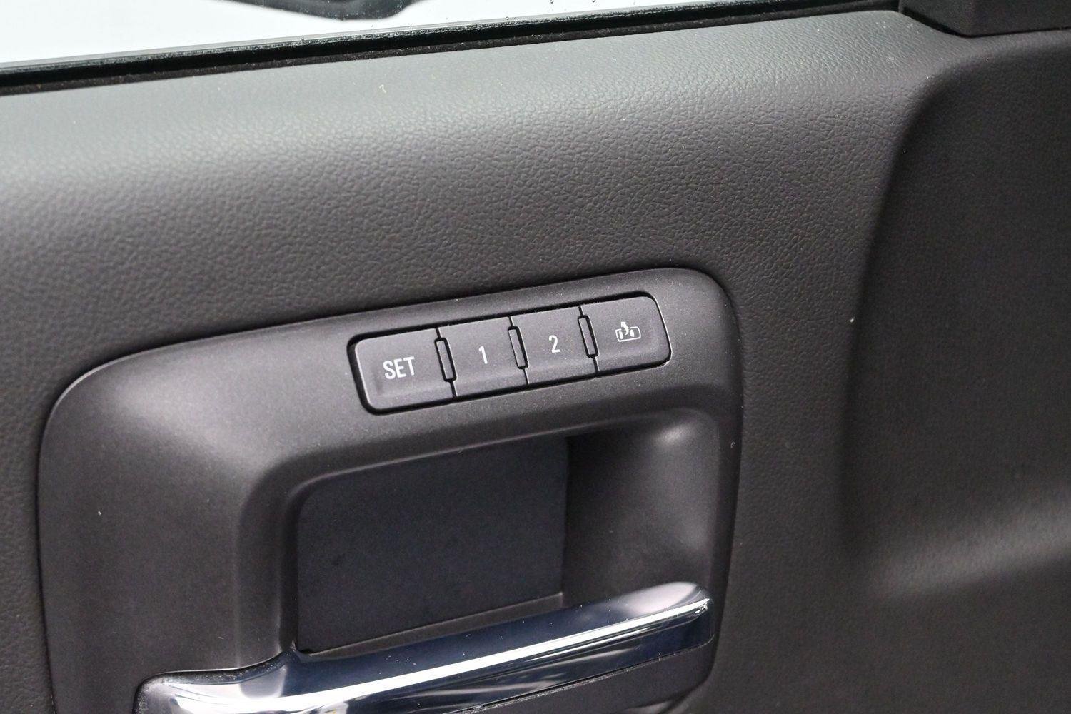Used 2019 Summit White GMC Denali image 10