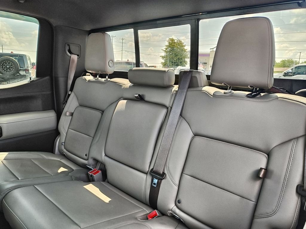 Used 2019 White Chevrolet LTZ image 23