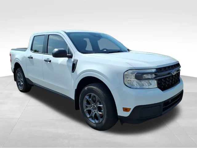 Used 2024 White Ford XLT image 12