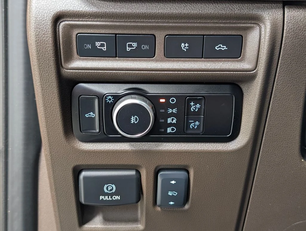 Certified Used 2024 Agate Black Metallic Ford King Ranch image 15