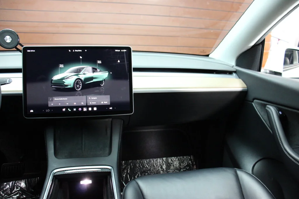 Used 2022 Pearl White Multi-Coat Tesla Long Range image 13