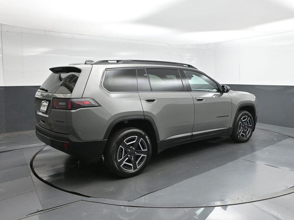 New 2026 Sting-Gray Clear-Coat Exterior Paint Jeep Limited image 8