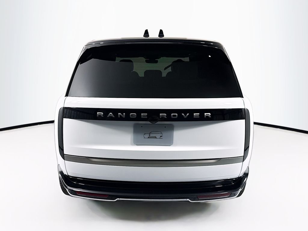 New 2026 Fuji White LAND ROVER SE 7 Seats image 6