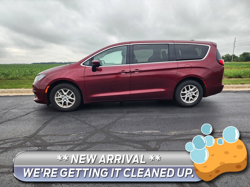 2023 Chrysler Voyager
