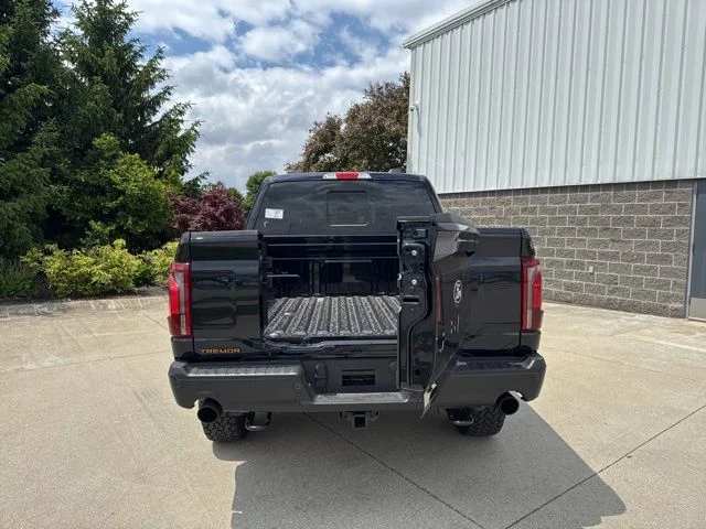 New 2026 Antimatter Blue Metallic Ford Tremor® image 9