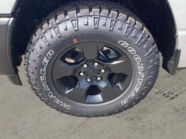 New 2026 Silver Ram WARLOCK CREW CAB 4X4 5