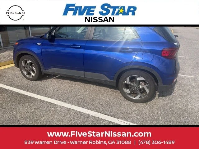 Used 2023 Blue Hyundai Limited image 7