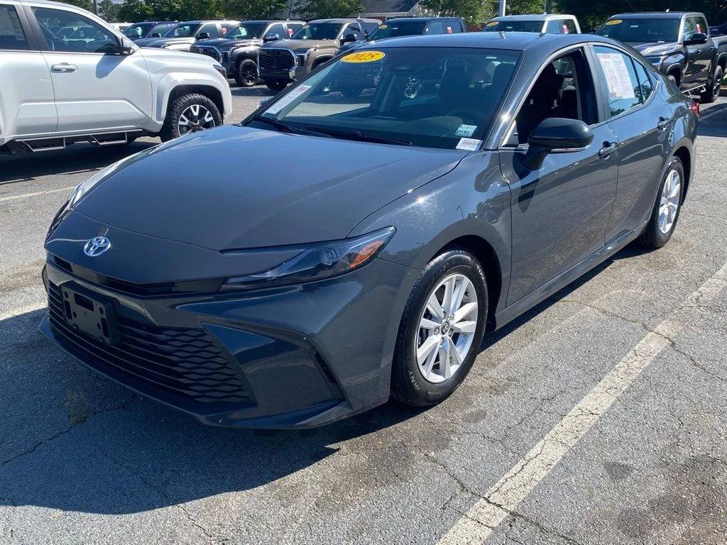 Used 2025  Toyota LE image 2