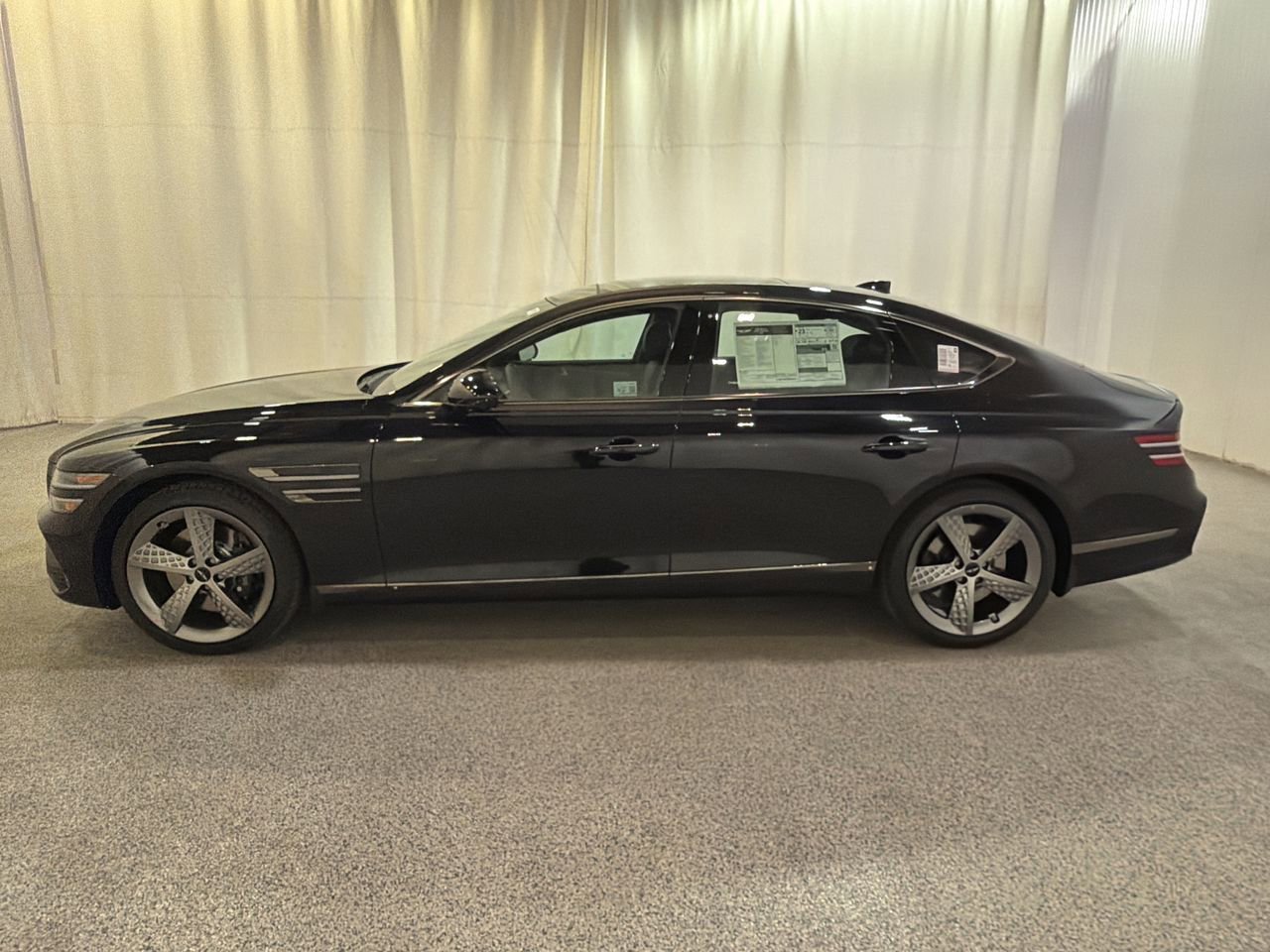 New 2026 Vik Black Genesis 2.5T SPORT PRESTIGE image 6