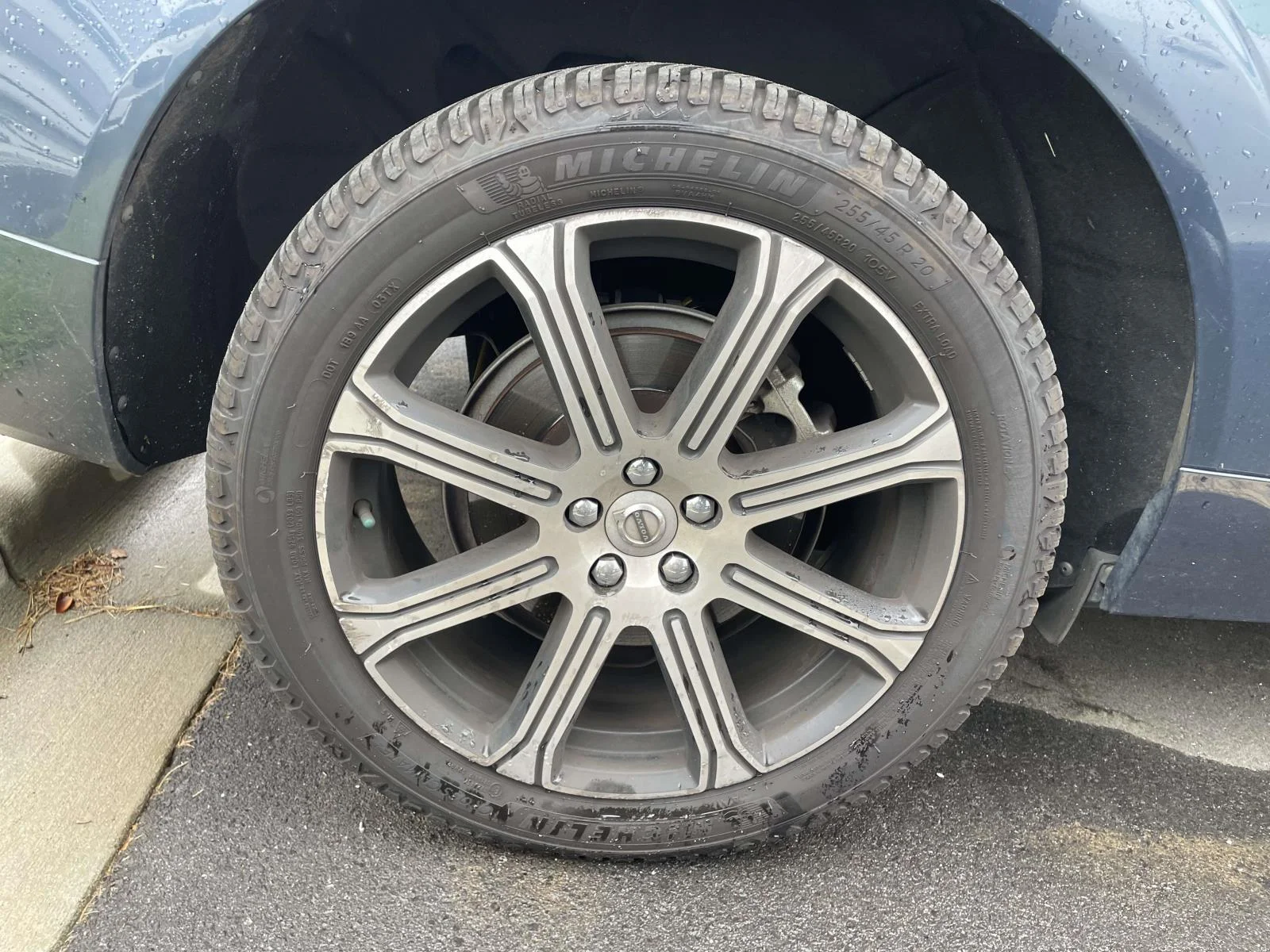Used 2019 Denim Blue Metallic Volvo Inscription image 5