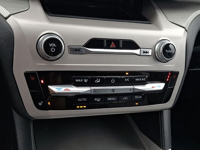 Used 2023 Gray Ford XLT image 16