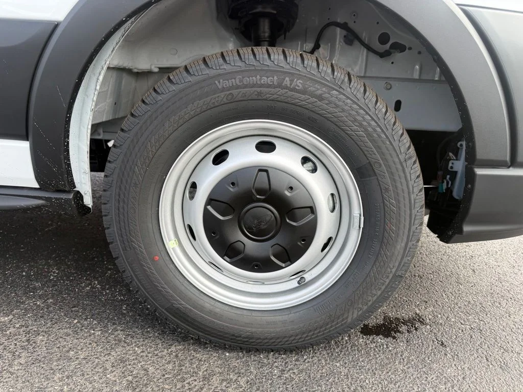 New 2026 Oxford White Ford Cargo Van image 52