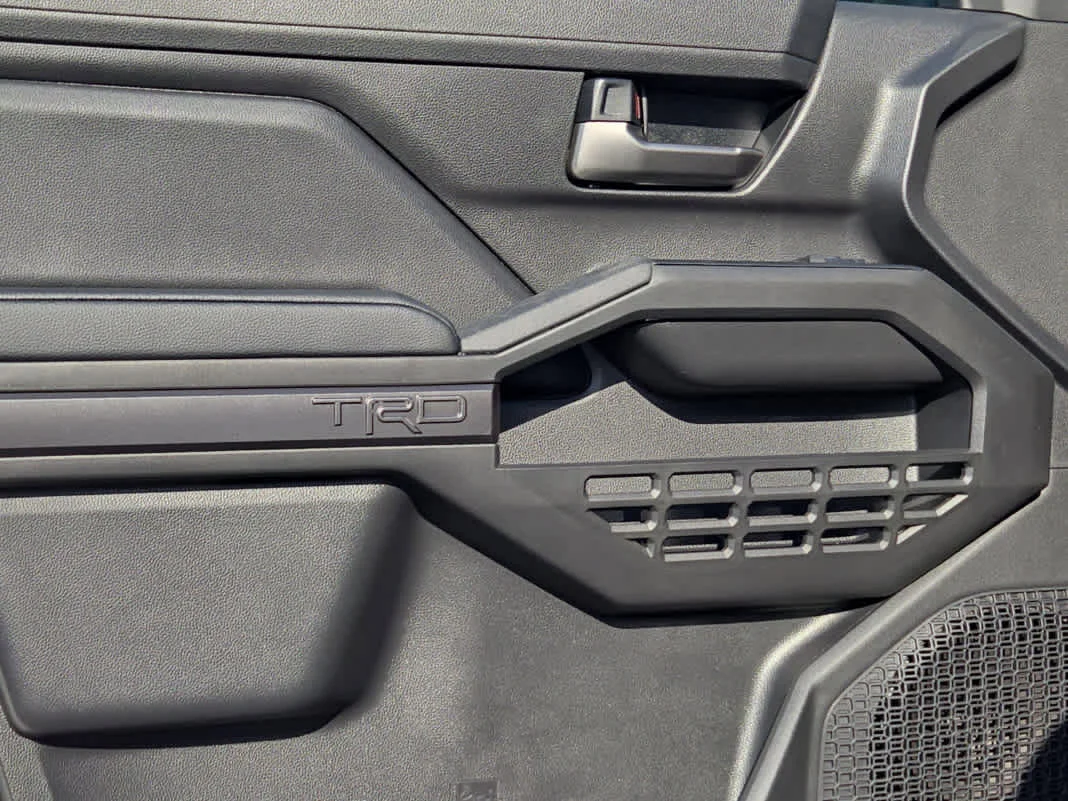 2026 Toyota Tacoma TRD Off Road - Photo 10