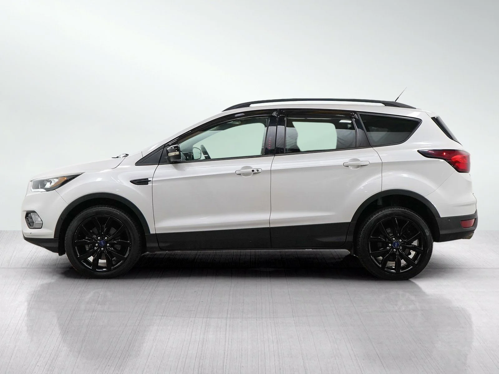 Used 2019 Ford Escape Titanium with VIN 1FMCU9J99KUB36542 for sale in Burnsville, Minnesota