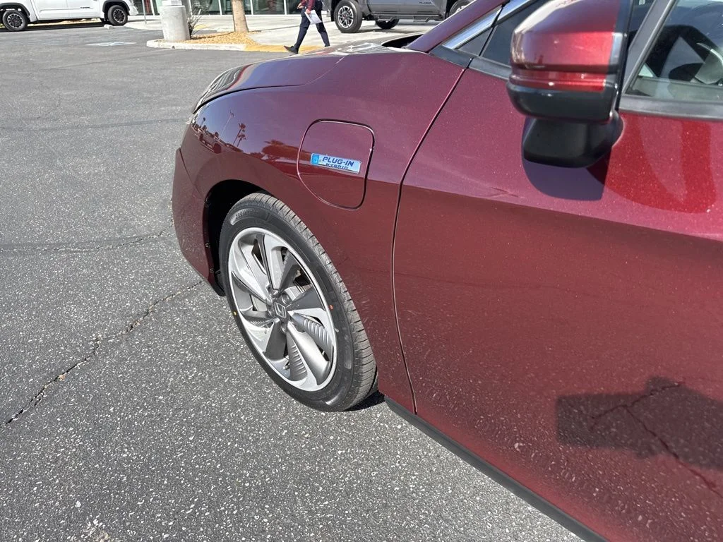 Used 2020  Honda Touring image 10