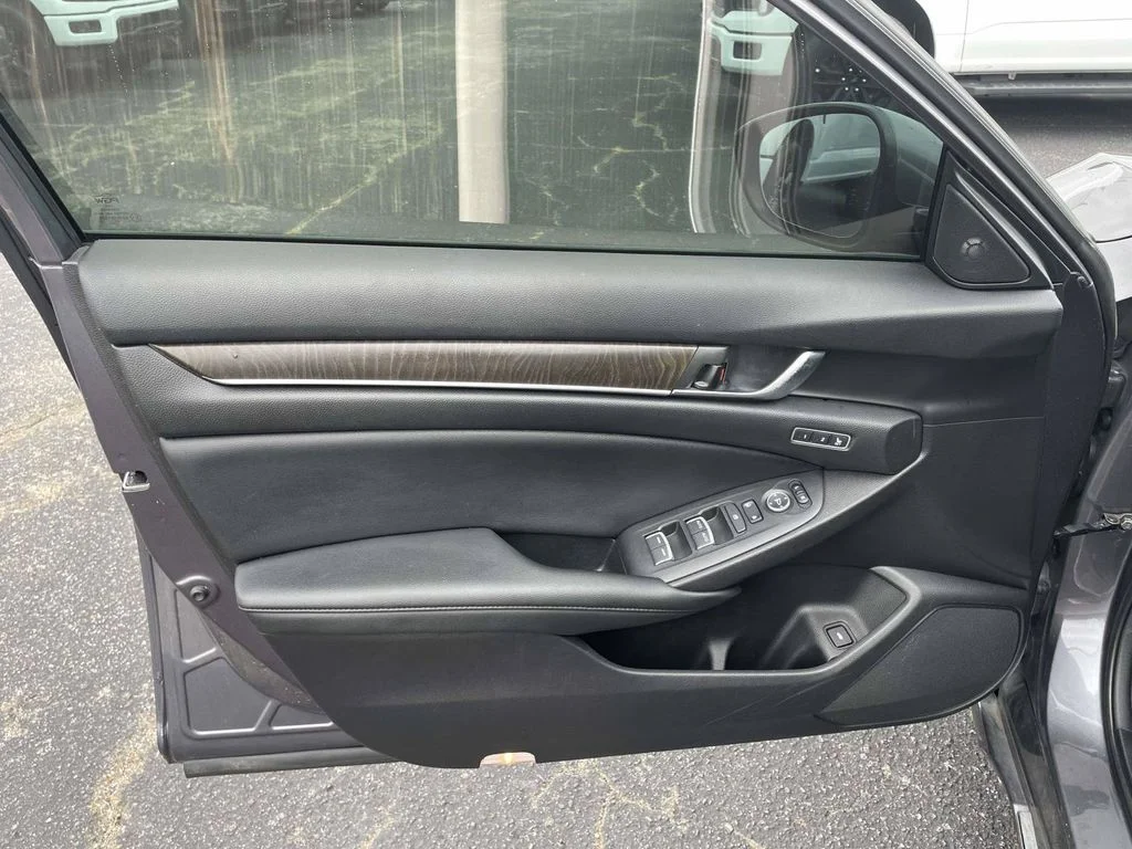 Certified Used 2021 Gray Honda EX-L image 15