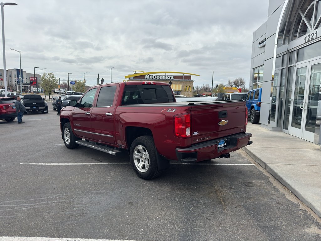 Used 2018 Cajun Red Tintcoat Chevrolet LTZ image 3
