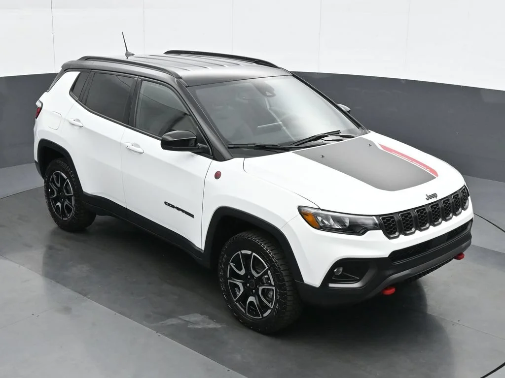 Used 2026 White Jeep Trailhawk image 28
