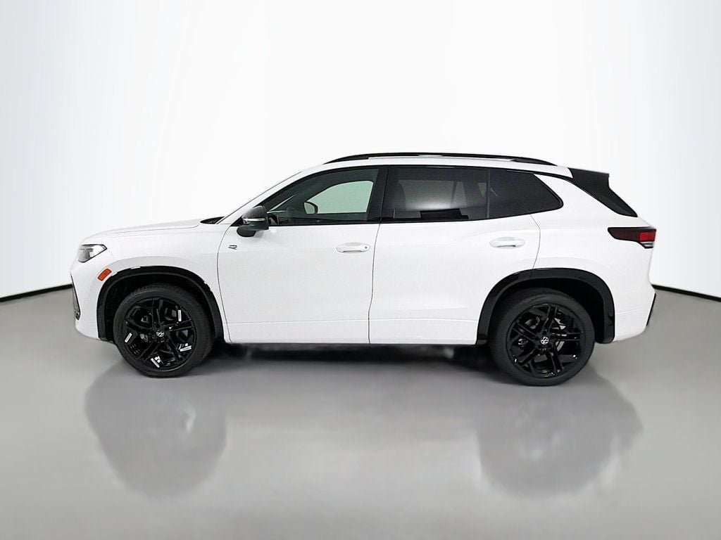 New 2026 Opal White Pearl Volkswagen 2.0T SE R-Line Black 4MOTION image 4