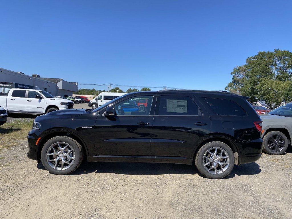 New 2027 Pitch-Black Exterior Paint Dodge GT image 2