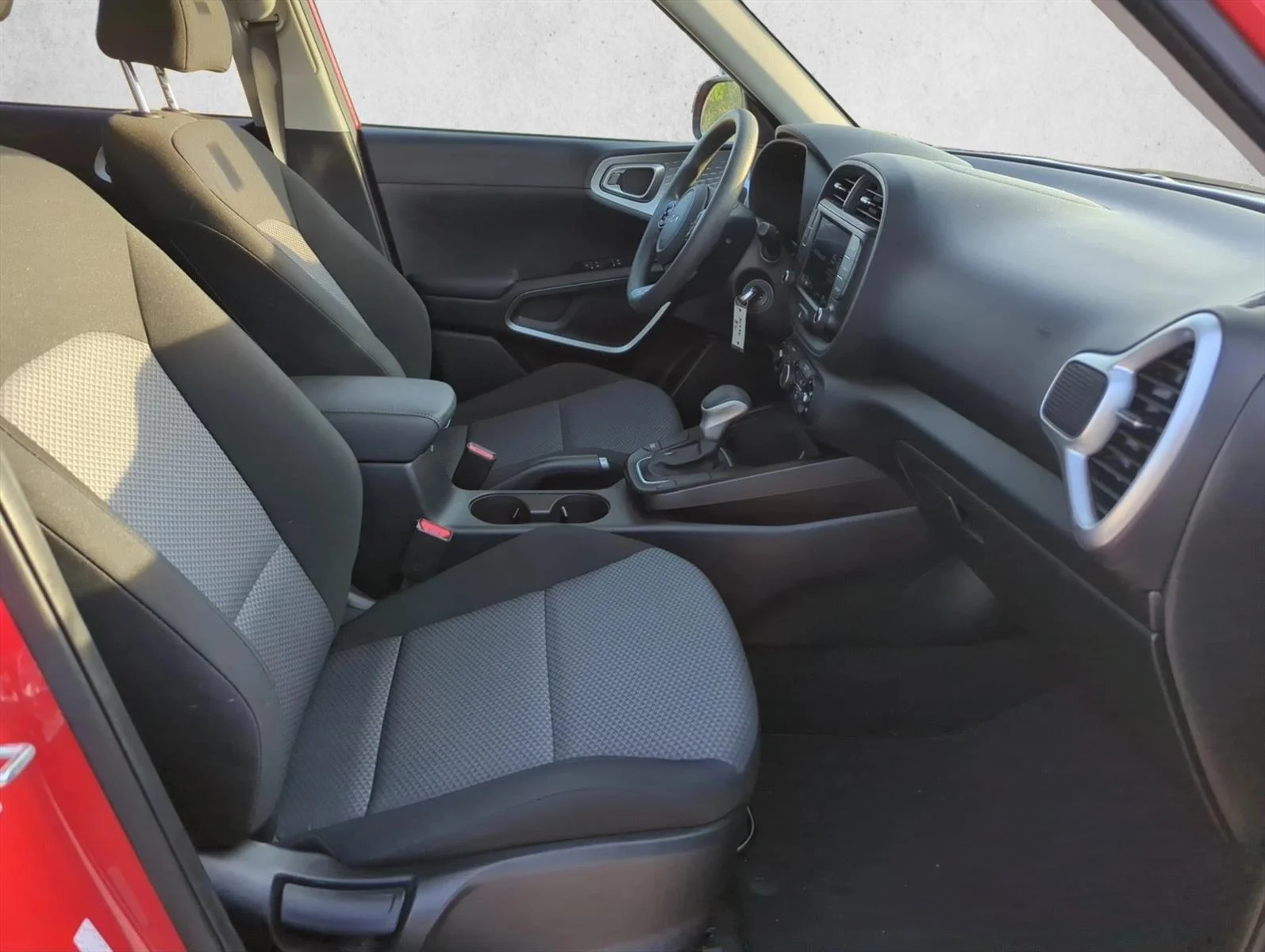 Used 2022 Inferno Red Kia LX image 12