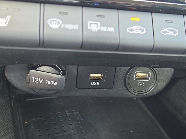 Used 2022 Black Hyundai SEL image 11