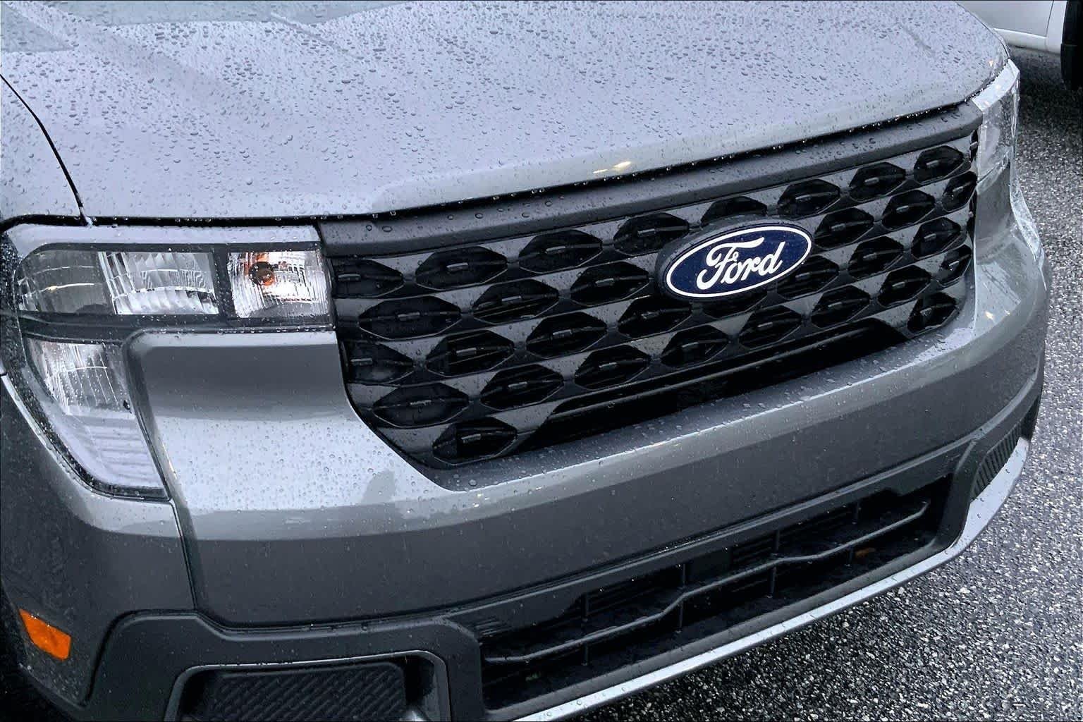 Used 2025 Carbonized Gray Metallic Ford XLT image 29