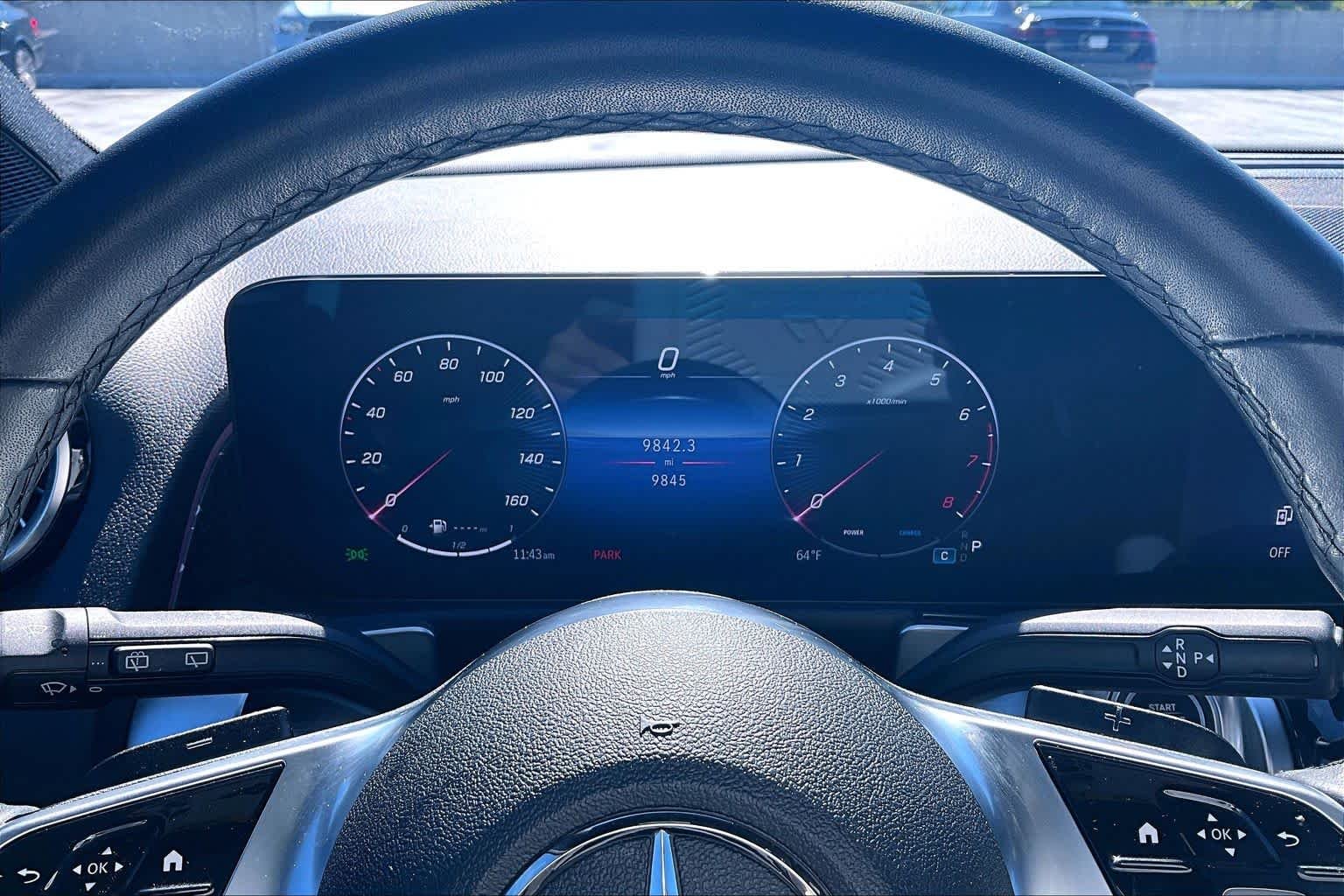 Used 2025 Polar White Mercedes-Benz GLB 250 image 25
