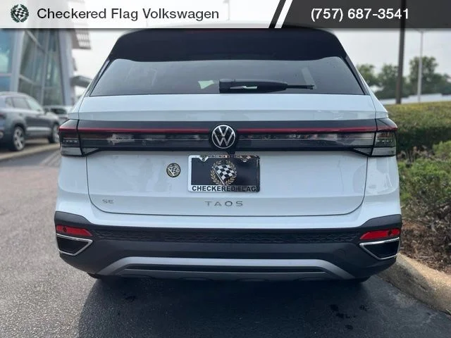 New 2026 White Volkswagen 1.5T SE image 10