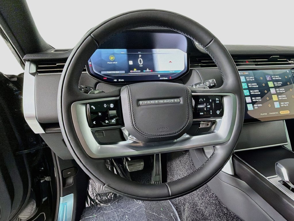 New 2027 Santorini Black Land Rover SE image 11