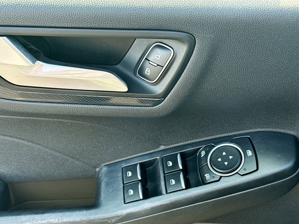 2023 Ford Escape ST-Line - Photo 17