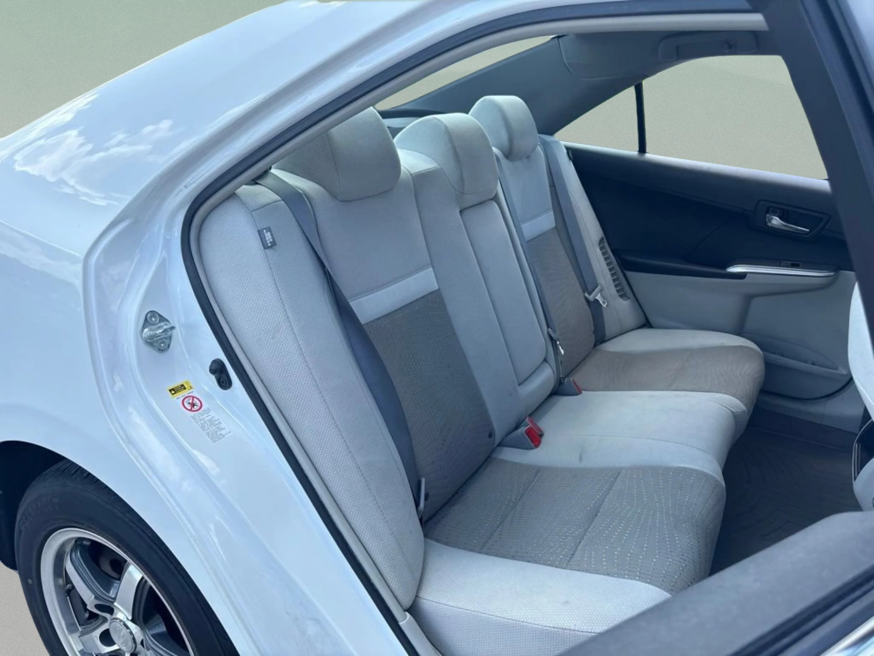 Used 2012 Super White Toyota LE image 22