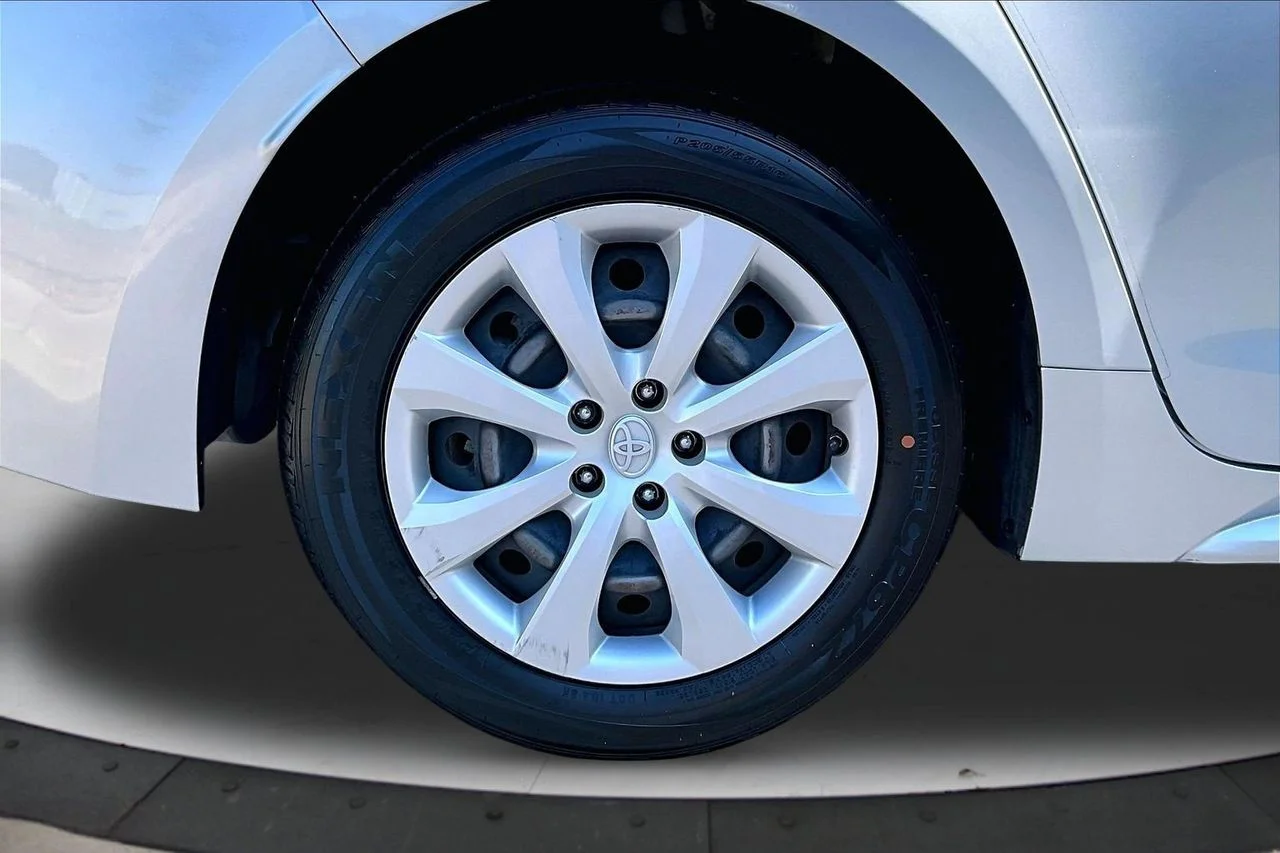 Certified Used 2022 Silver Toyota LE image 32