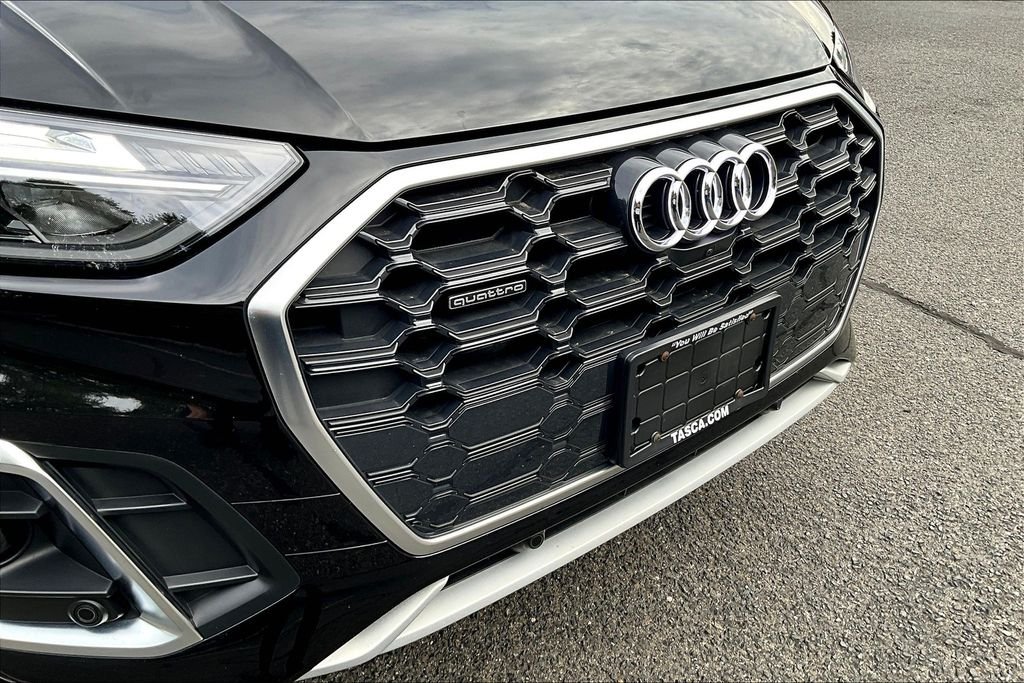 Used 2025 Black Audi 45 S line Premium Plus image 33