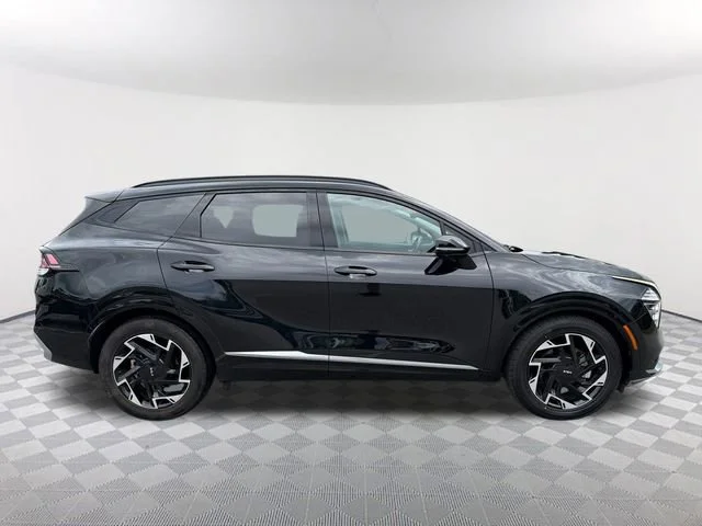 Used 2023 Black Kia SX-Prestige image 4