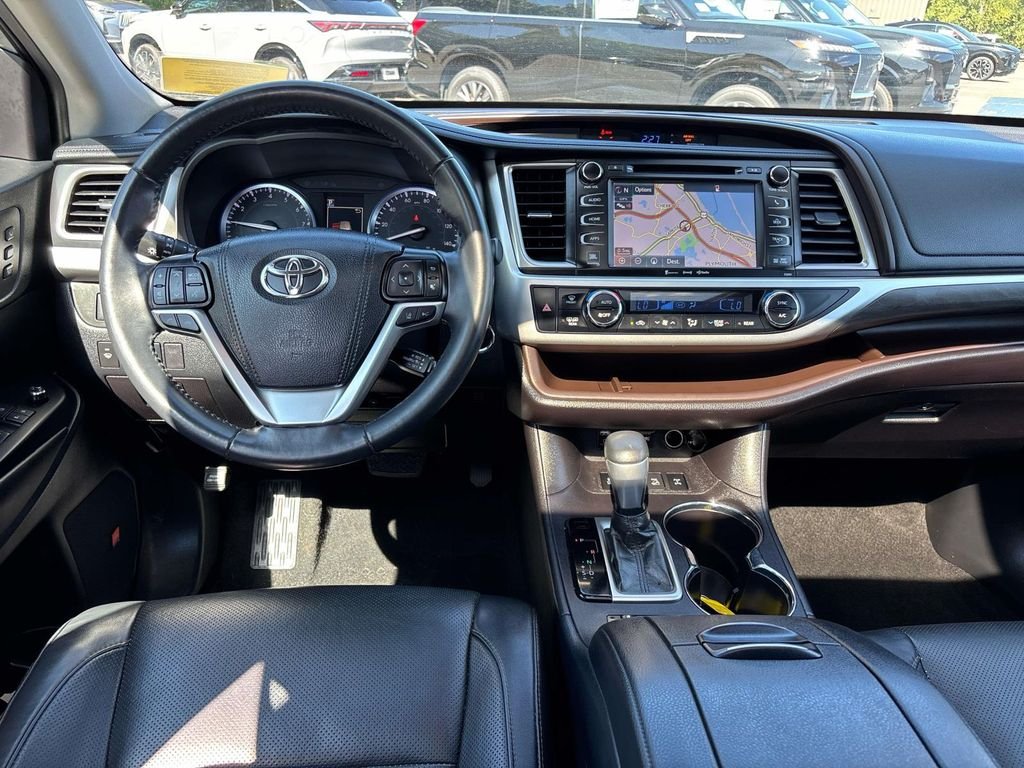 Used 2019 Silver Toyota Limited image 11