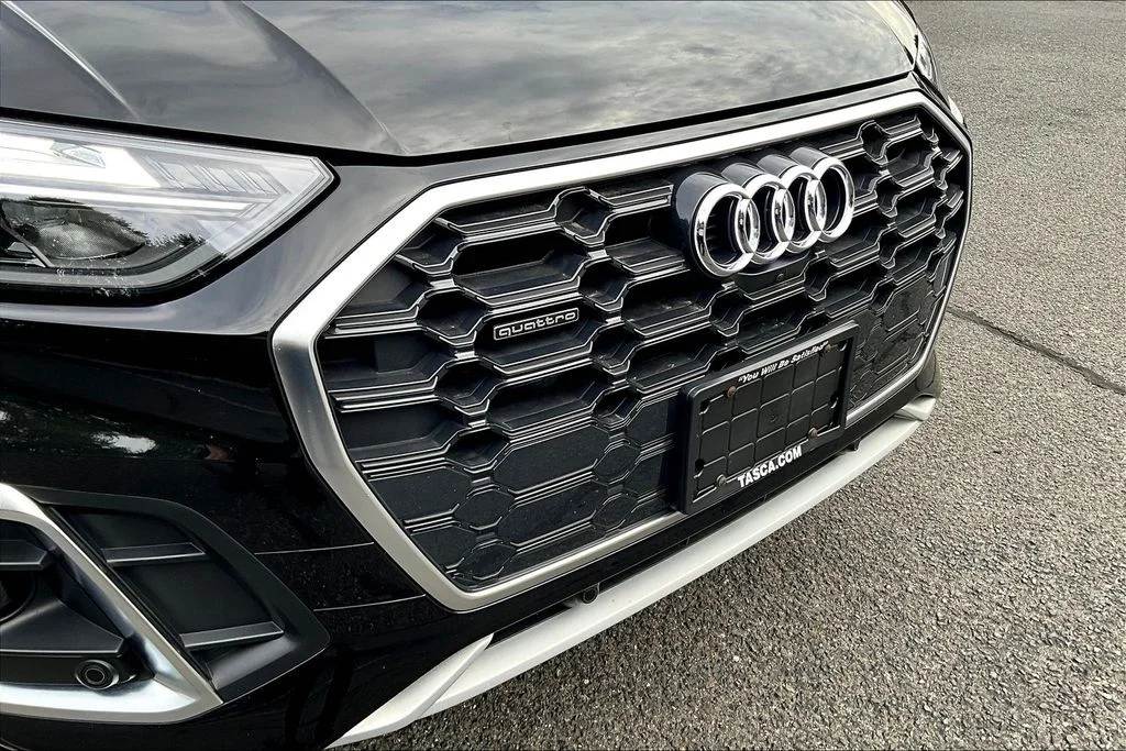 Used 2025 Black Audi 45 S line Premium Plus image 33