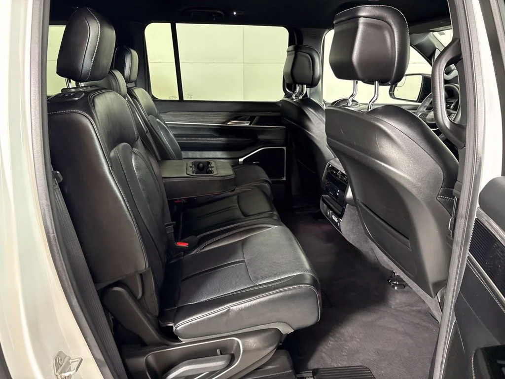 Used 2024 White Jeep Series II image 21