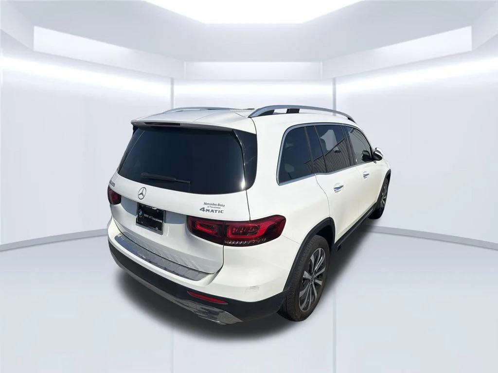 Used 2022 White Mercedes-Benz GLB 250 image 3